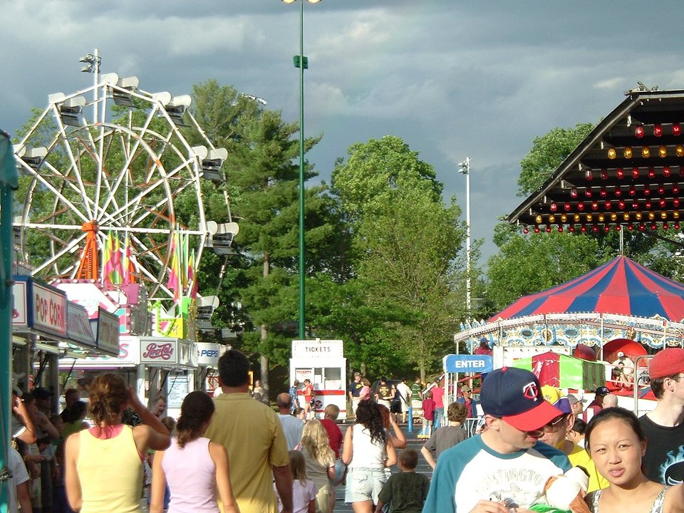 Eau Claire, WI: The Busy Carnival Midway During 2006 Sawdust City Days.