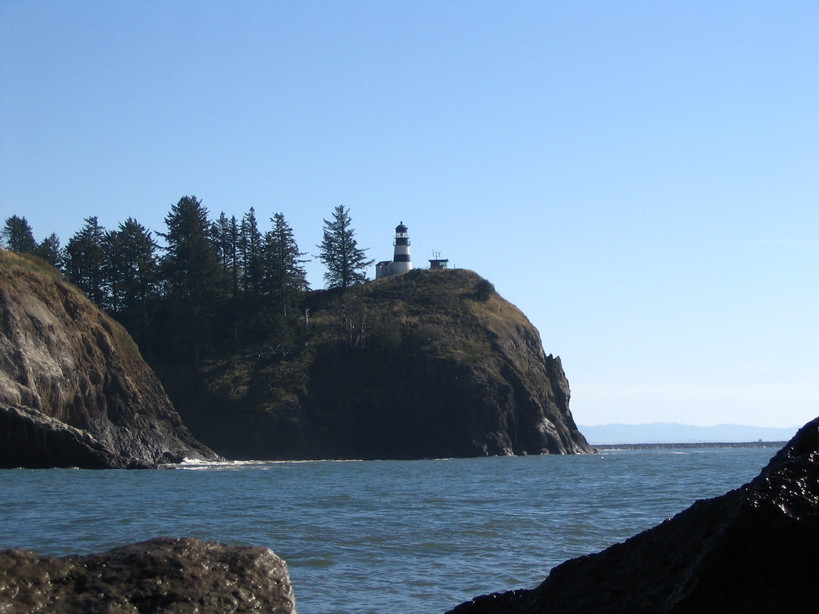 Ilwaco, WA: Cape Disappointment Lighthouse from the Jetty
