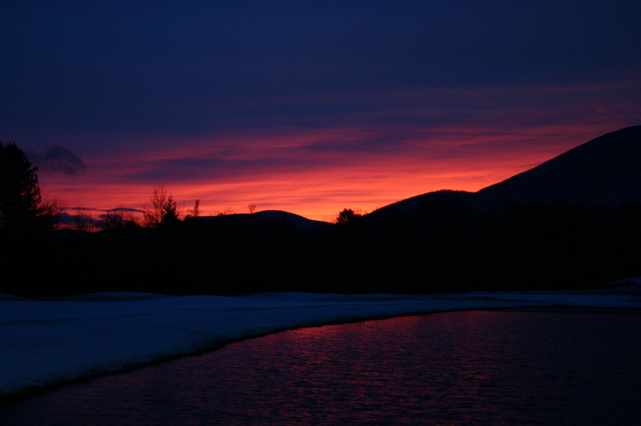 Manchester Center, VT: Sunset over Equinox Mountain and golf course in Manchester