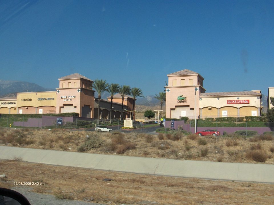 Cabazon, CA : Desert Hills Outlet Mall, Cabazon, CA photo, picture, image (California) at city ...