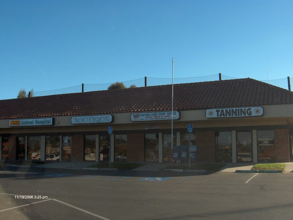 Canyon Lake, CA : Canyon Lake Towne Center Mall