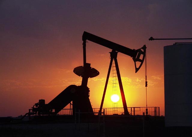 Terra Bella, CA : Oil rig at Sunset