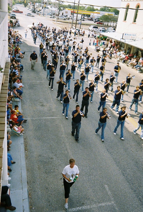 Hondo, TX: Mighty Hondo Owl Band - Medina County Fair Parade 2006