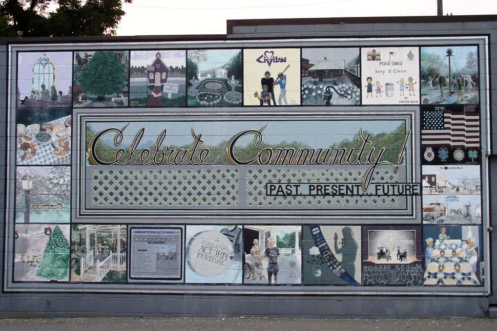Four Oaks, NC: Community Mural
