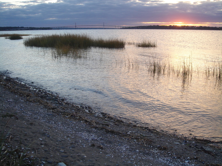 Melville, RI : SUNSET @ MT HOPE BAY (BRIDGE)