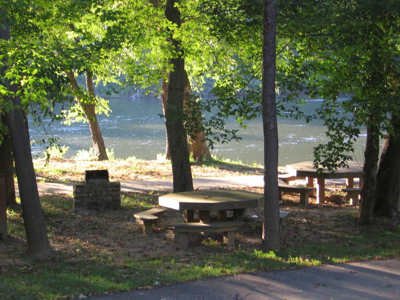 Woodfin, NC: Woodfin Riverside Park