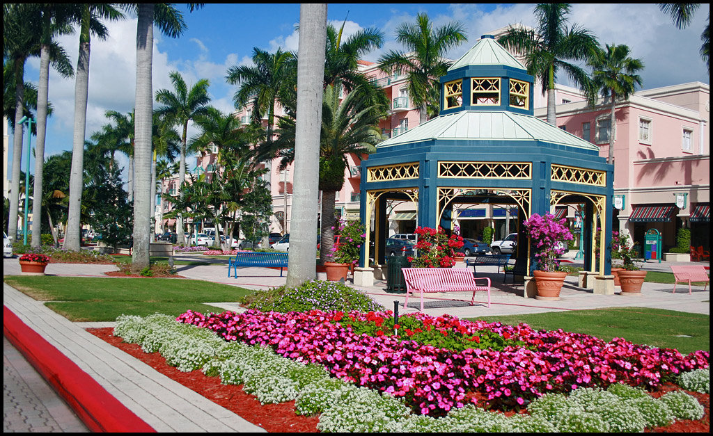 Boca Raton, FL: Mizner Park