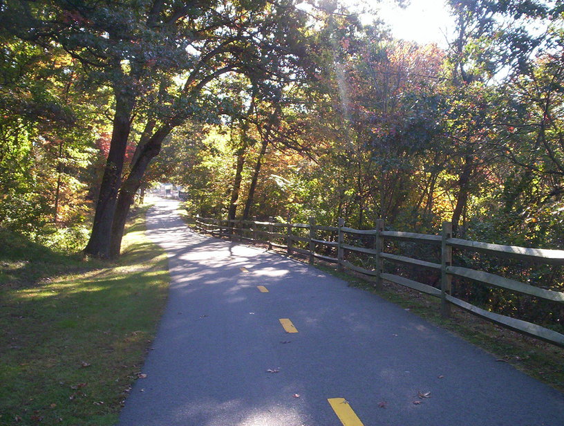 Lincoln, RI: Bike path October 2006 in the morning.