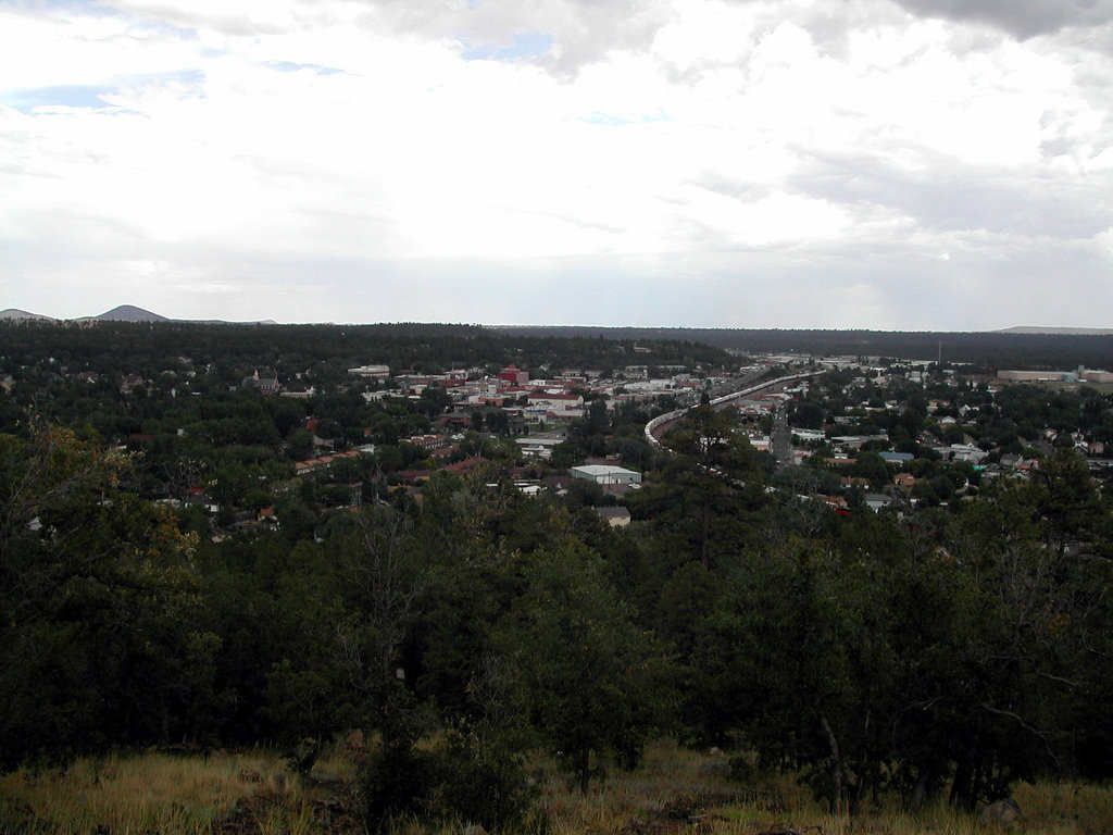 Flagstaff, AZ : looking down on flagstaff