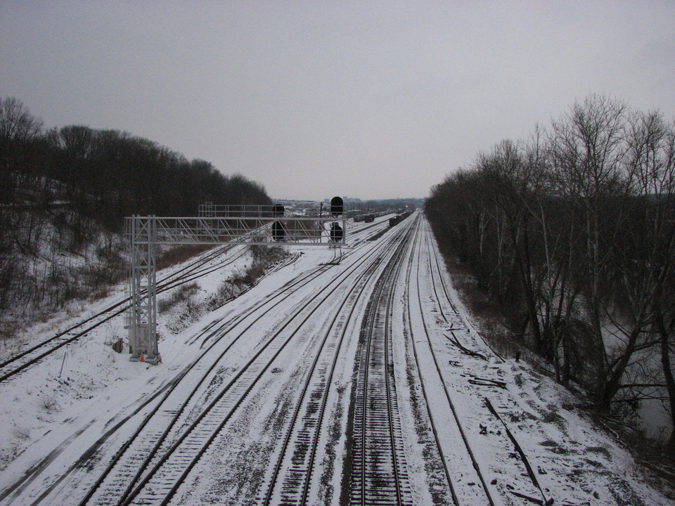 Struthers, OH: Downtown Youngstown seen in the horizon.