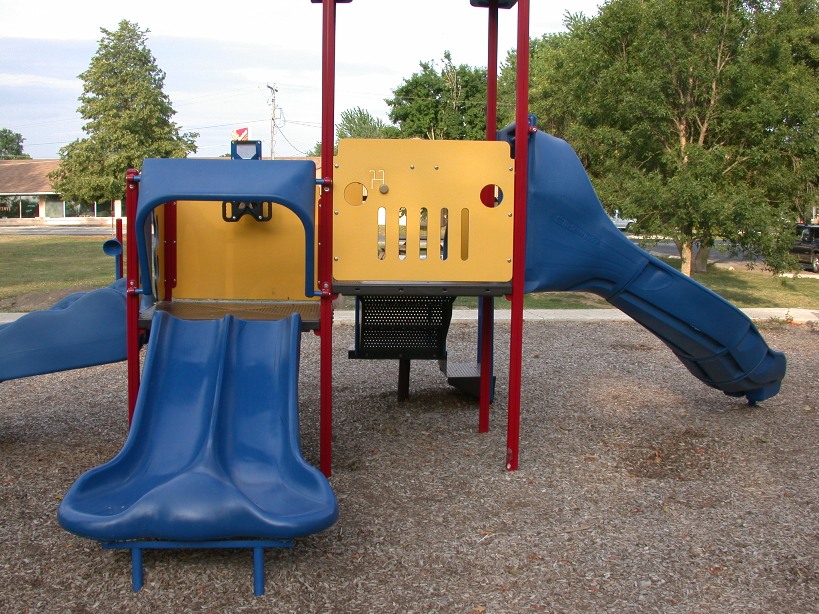 Rushville, IL: Playground at Scripps Park, Rushville