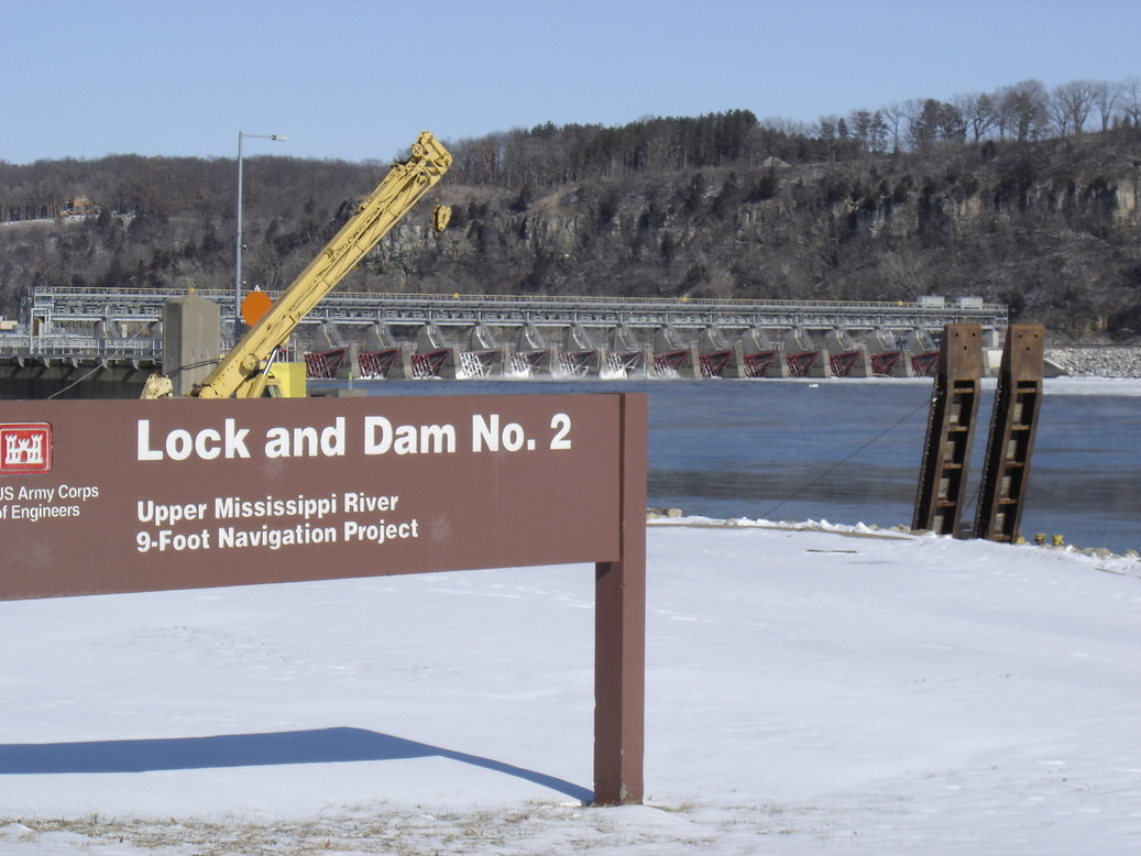 Hastings, MN : Hastings Lock & Dam (also produces hydroelectric power)