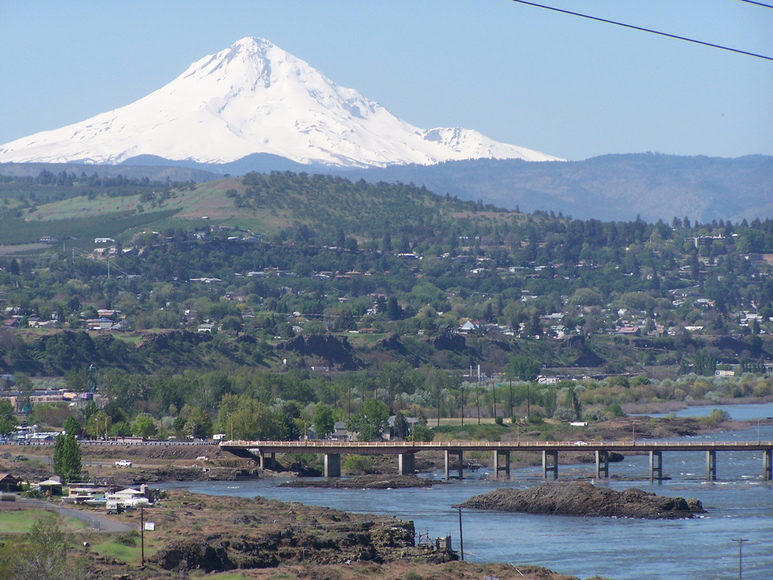 Wishram, WA : In Wishram looking West Towards Mount Hood