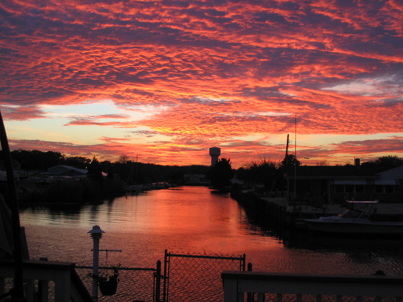 Waretown, NJ: Sunset in Skippers Cove, Waretown, NJ