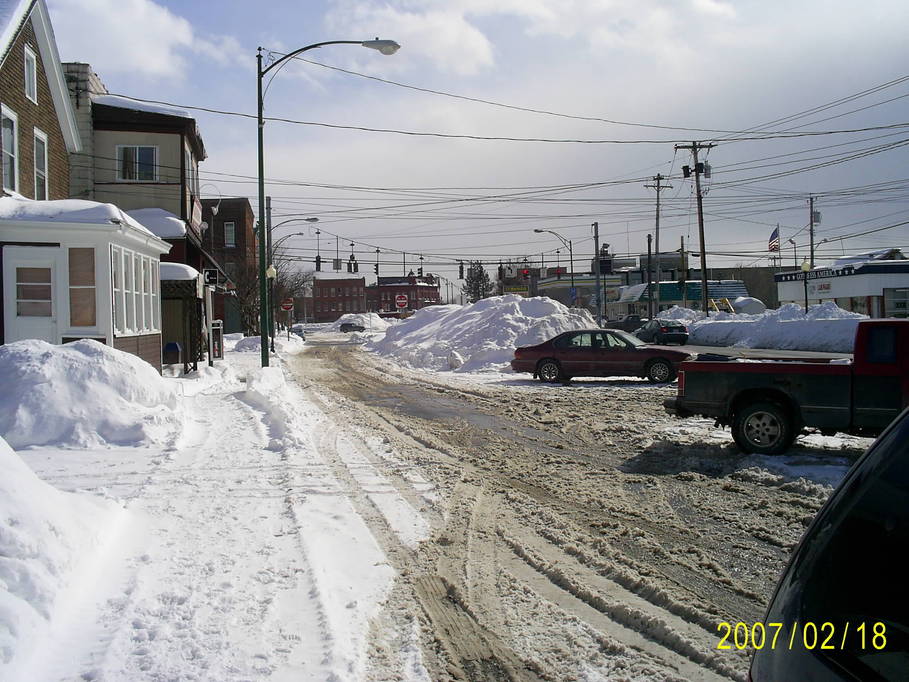 Oneida, NY: Snowy Downtown