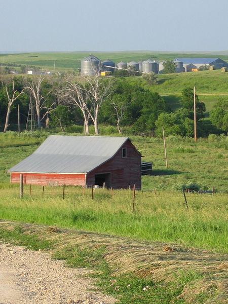 Winner, SD : A barn located on the east side of town.
