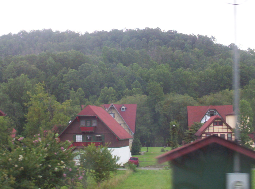 Helen, GA : Houses in Helen