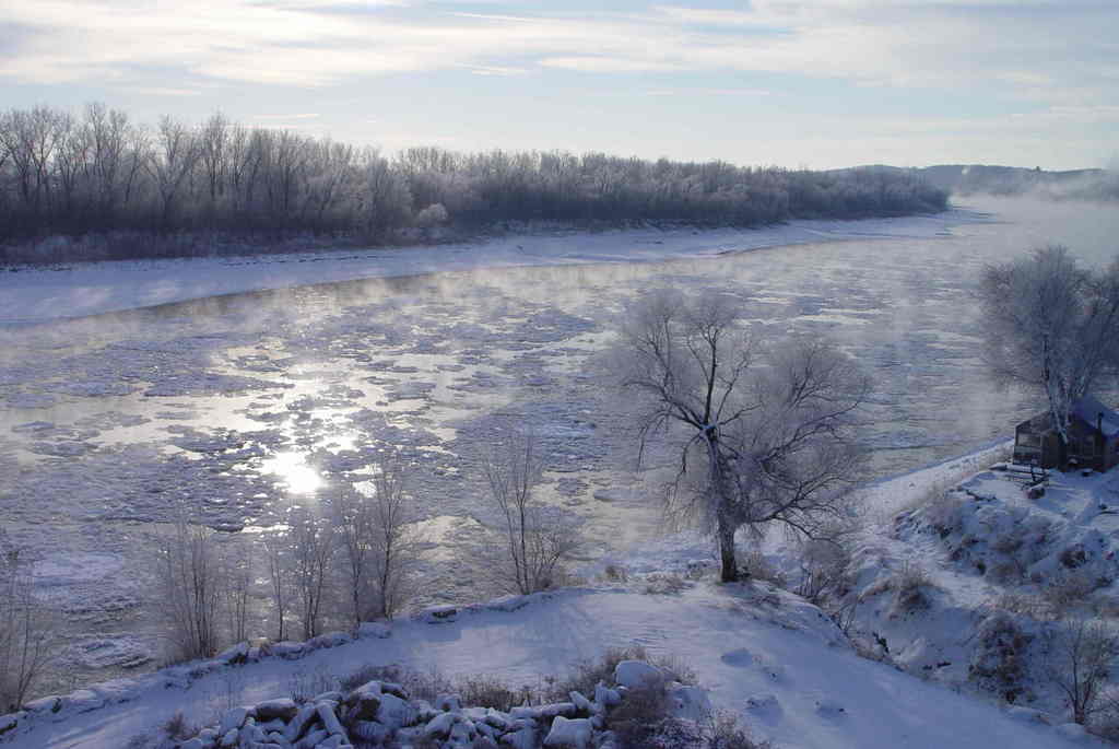 Atchison, KS: Missouri River from the bridge coming into Atchison