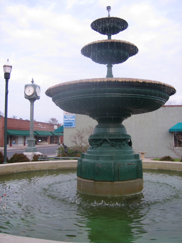 Moncks Corner, SC: Town Fountain, Main Street, Moncks Corner
