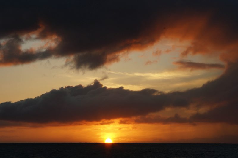 Lahaina, HI : sunset in Lahaina- April 2006