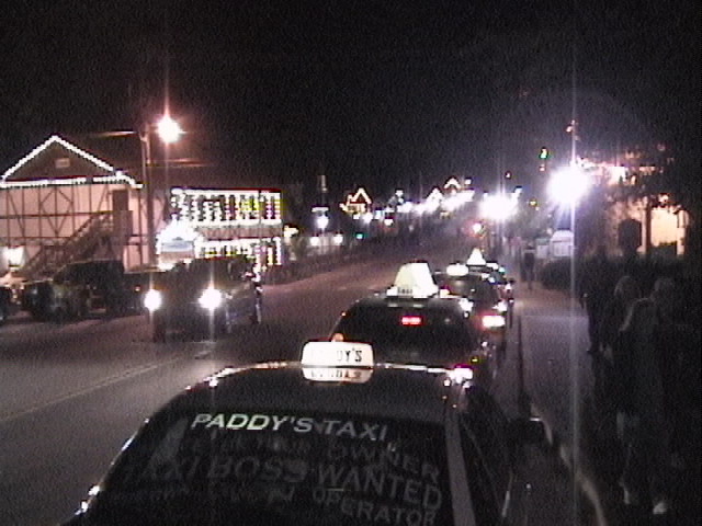 Helen, GA : Helen Ga street nightlife with the most popular club (pauls) in background