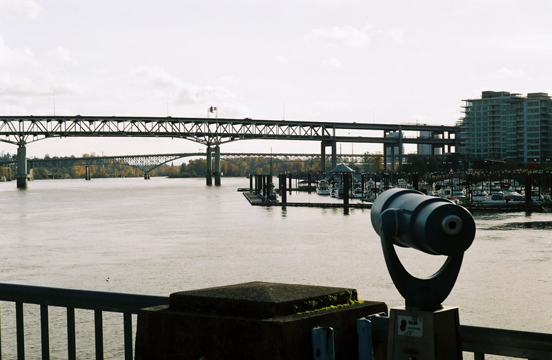 Portland, OR : A view of the Willamette River.