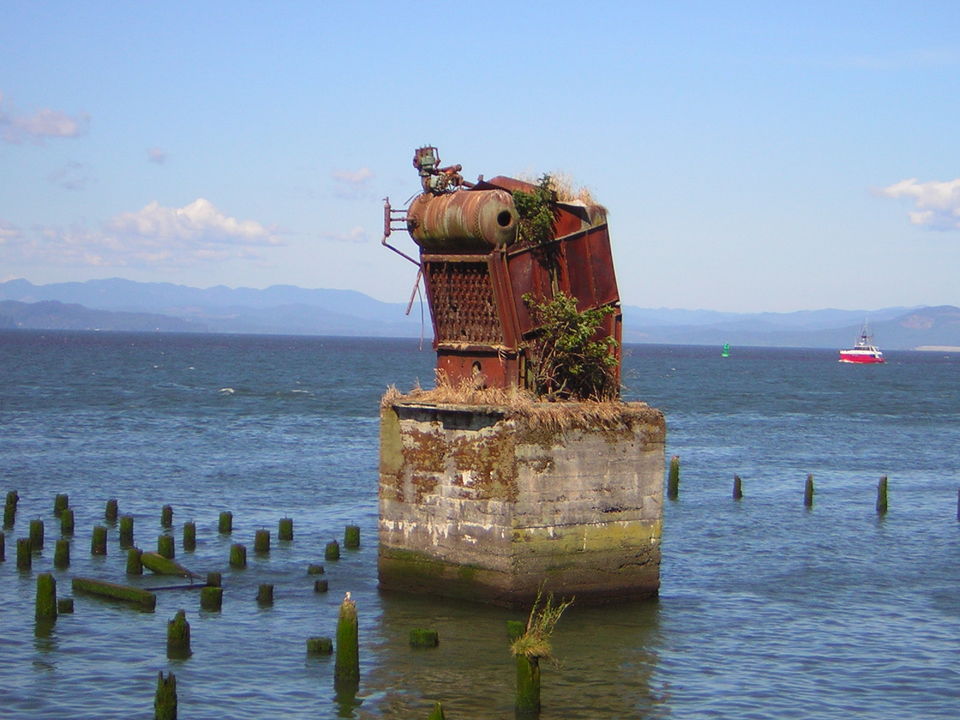 Astoria, OR : Below the Bridge