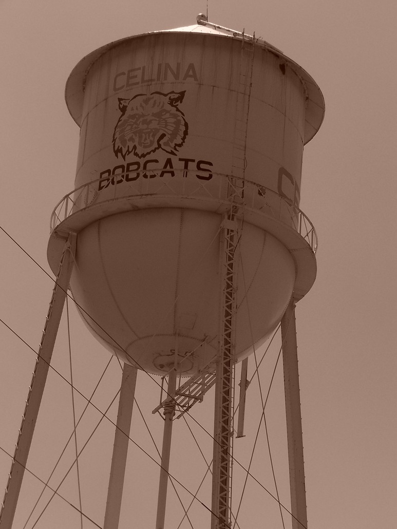 Celina, TX: Old water tower in Celina, TX