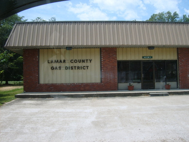 Vernon, AL : Lamar County Gas District Office photo ...