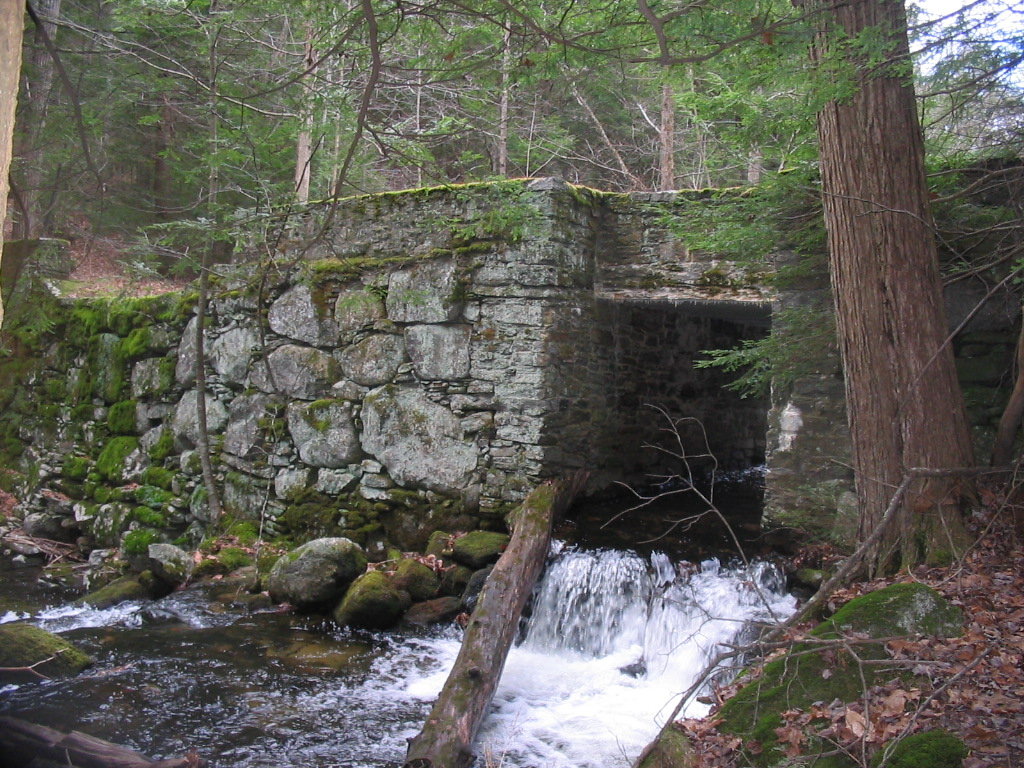 Westfield, MA: Hidden railroad brigde from the 1800's in westfield