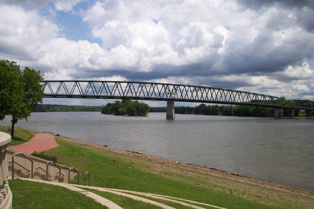 Marietta, OH: Ohio River Bridge between Marietta and Williamstown