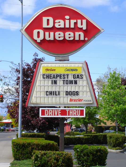 Medford, OR: Cheap Gas at Dairy Queen