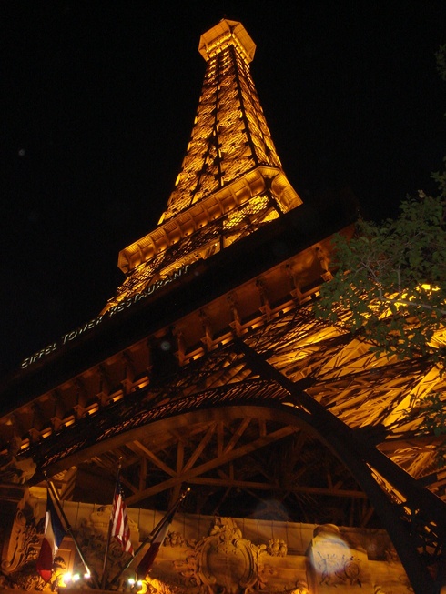 Las Vegas, NV: Hotel Paris Paris by Night