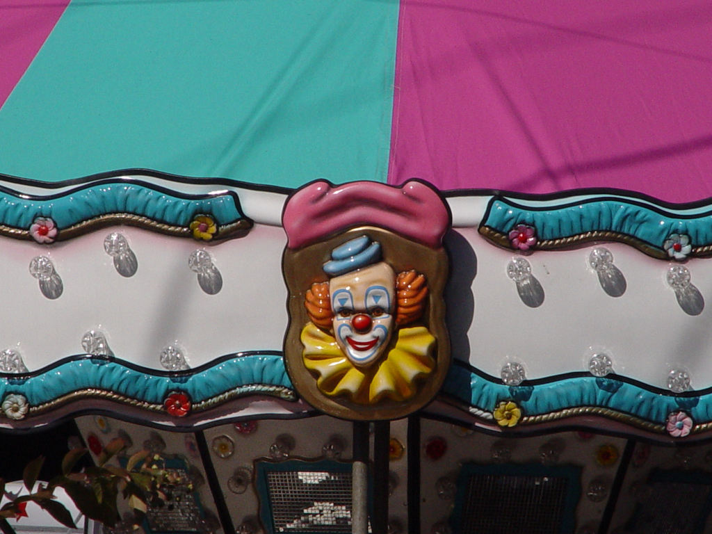 Columbia, NC : Skuppernog Fest - Color of the Carousel