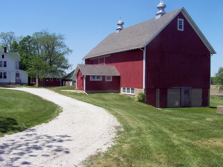 Mokena, IL: farm donated to the village for preservation