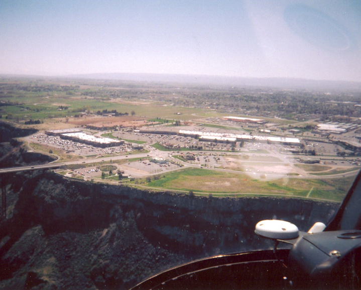 Twin Falls, ID : Twin Falls from air, edge of the Snake River Canyon