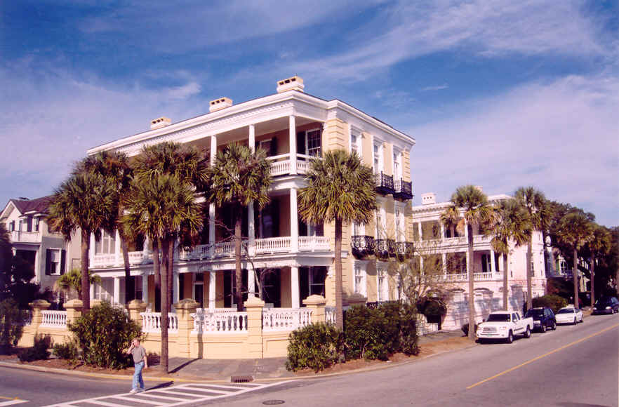 Charleston, SC: Historic home along Battery Street