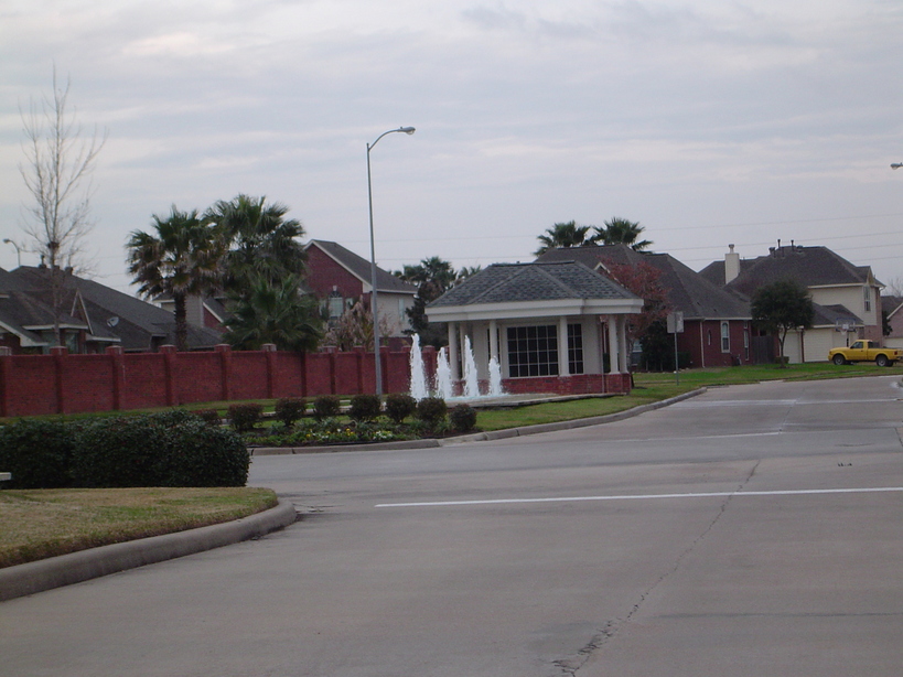 Stafford, TX : Grove West 4 fountains