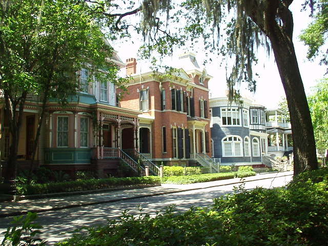 Savannah, GA : Houses Along Forsyth Park (on Whitaker St)