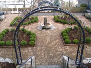 Hood River, OR : Stratton Gardens