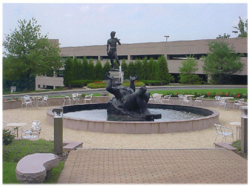 Shelton, CT : Corporate Tower Circle