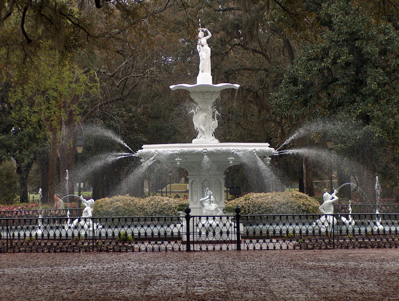 Savannah, GA : Savannah Fountain photo, picture, image (Georgia) at