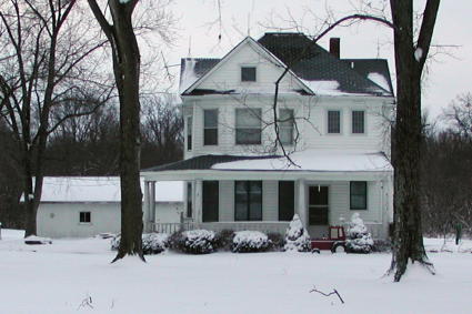 St. Paul, MO : Called the Montgomery Wards Home - one of the older homes of St. Paul ,MO