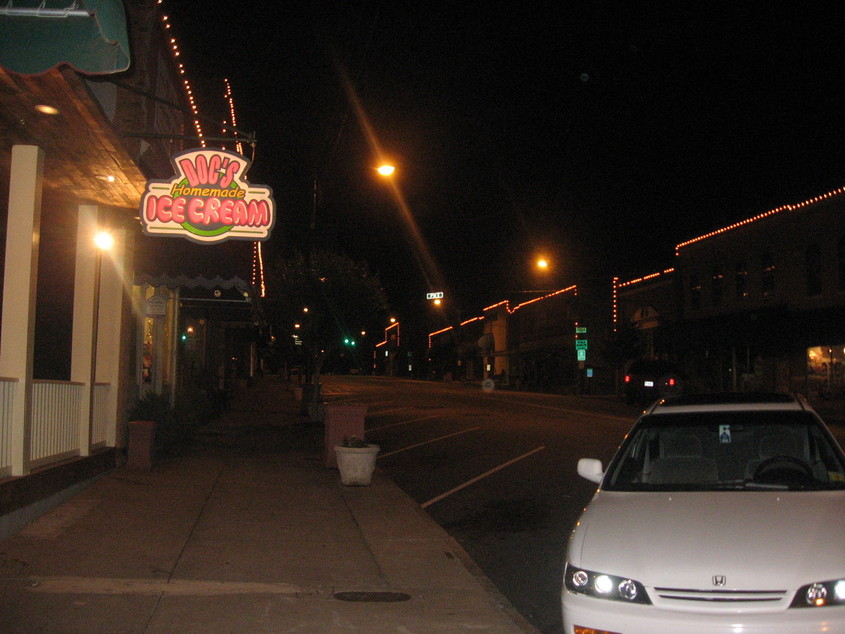 Rutherfordton, NC: Doc's ice cream, Main St. Rutherfordton at night