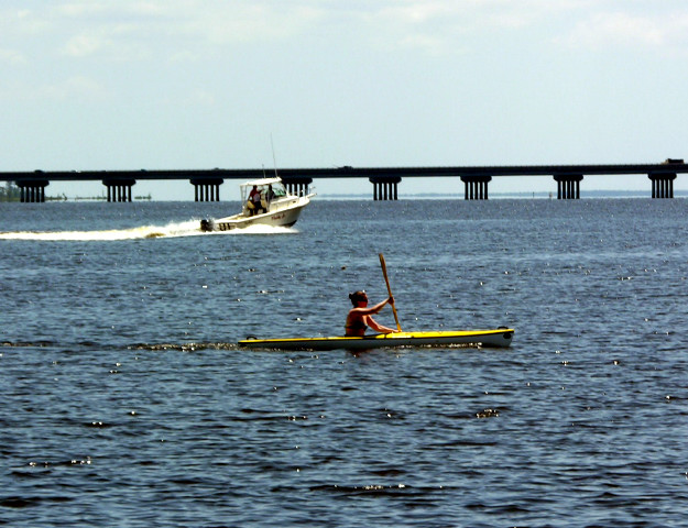 New Bern, NC: Kayaking and boating on the Neuse Rive at Union Point Park