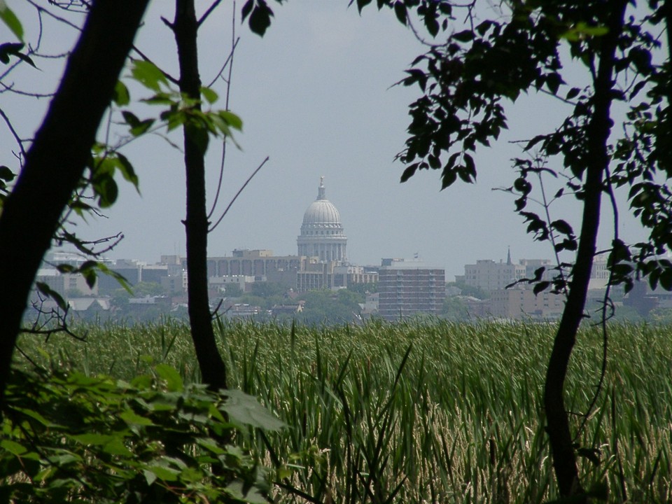 Madison, WI: view of the capital from the entrance of the Lakeshore Nature Preserve