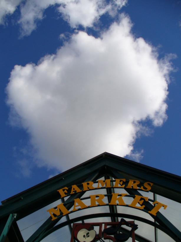 Walla Walla, WA: Cloud over market