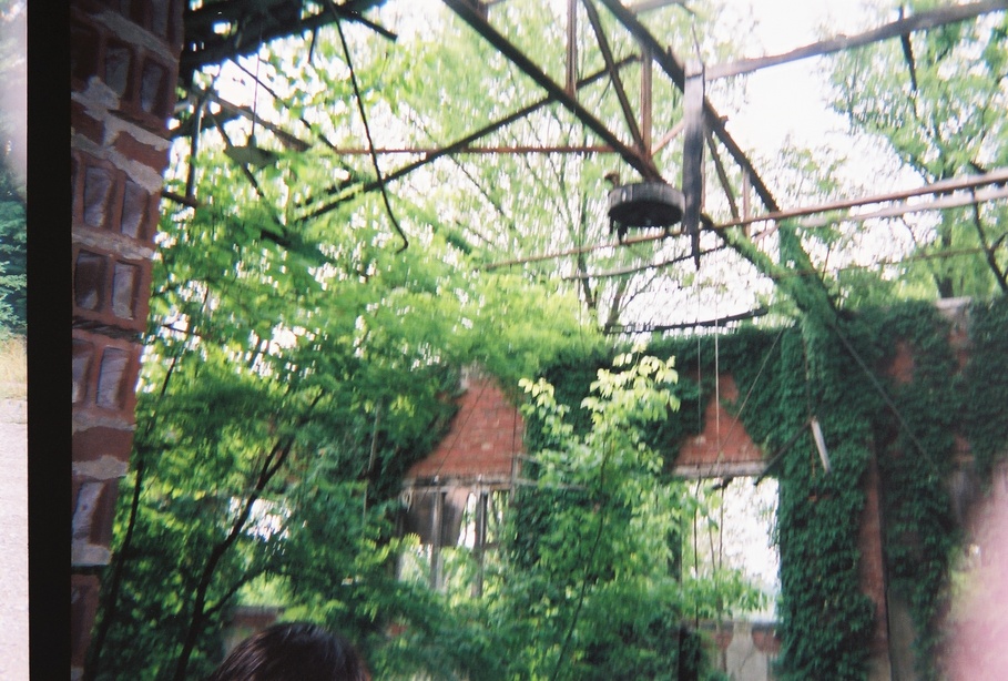 Edmonton, KY : Gymnasium of Haunted School