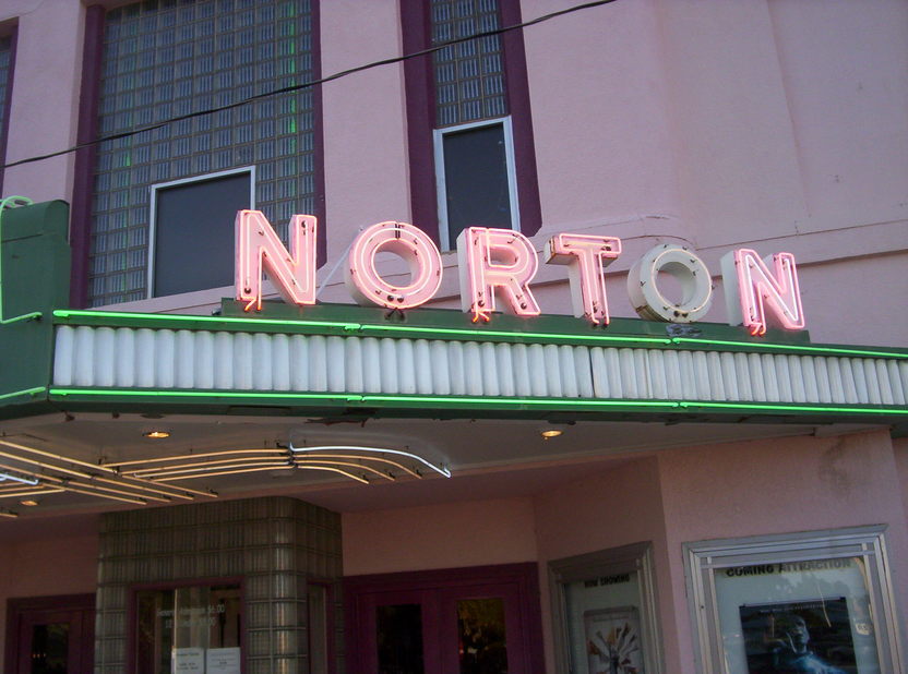 Norton, KS : Nrton at Nght