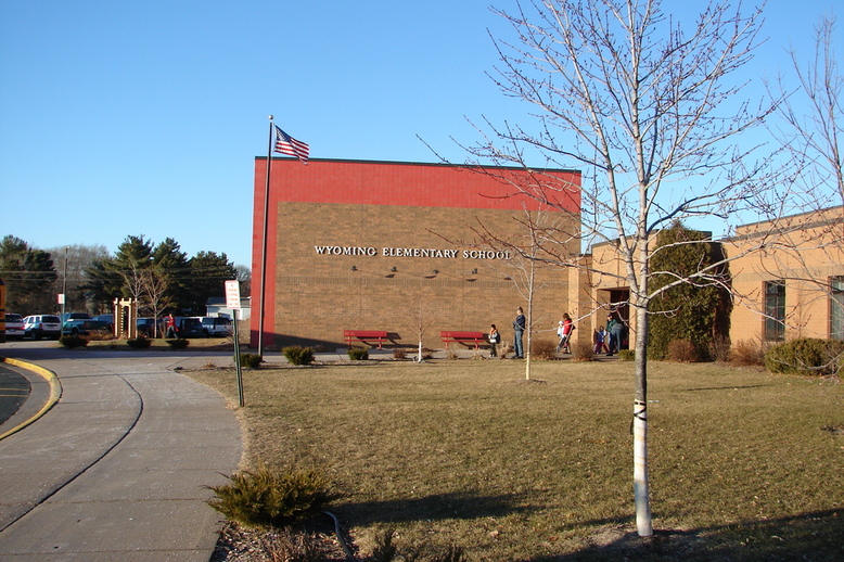 Wyoming, MN: Going to see my granddaughter at Wyoming Elementary's Holiday Concert - December 2006